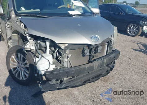 2015 Toyota Sienna Xle 8 Passenger из США, поврежденный, VIN 5TDYK3DC6FS544530